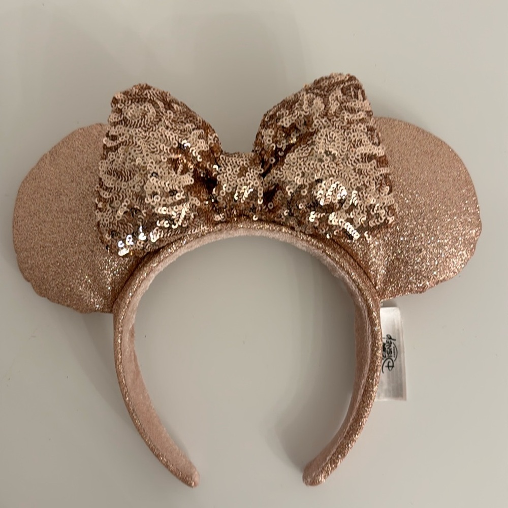 **SOLD** Disney Mickey Ears